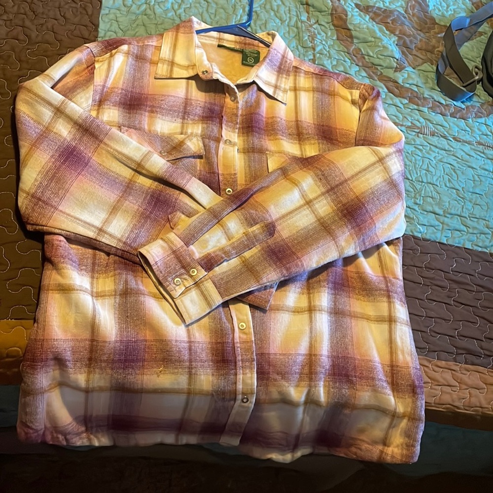 Cotton flannel type shirt